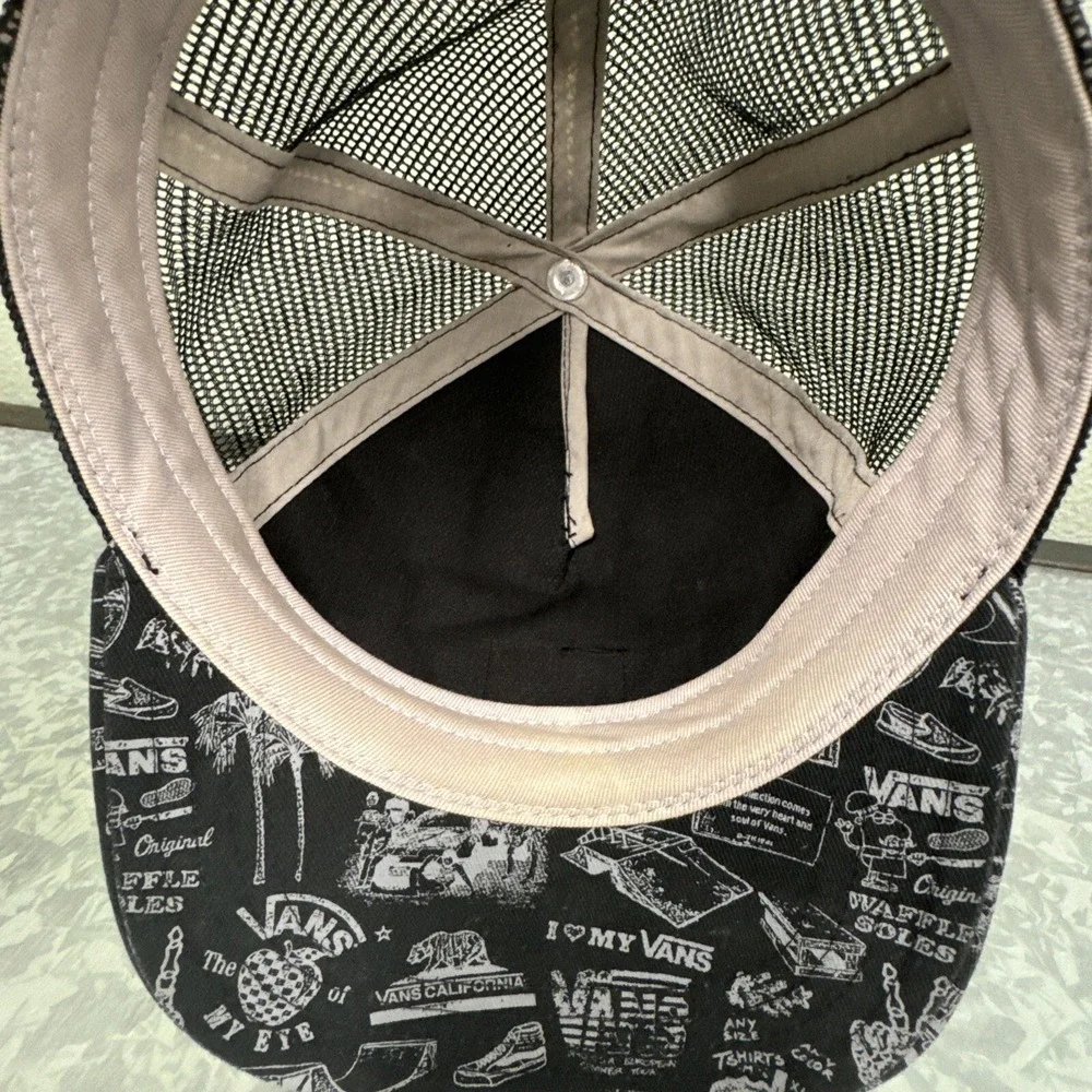 Vans‎ Snapback Trucker Hat All Over Print Mesh Waffle Soles Rare Black Retro